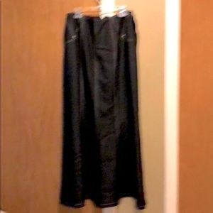 Girls/ ladies denim skirt. New no tag